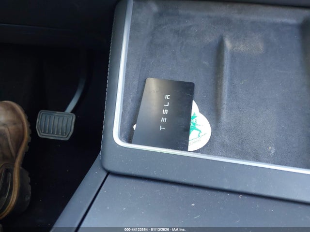 2026 TESLA MODEL Y 7SAYGDEE8TA460619 Photo 10