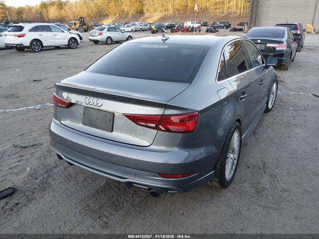 2017 AUDI A3 WAUJ8GFF1H1006197 Photo 3