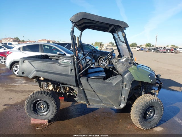 1HFVE0295M4701172 Honda Sxs700 M2