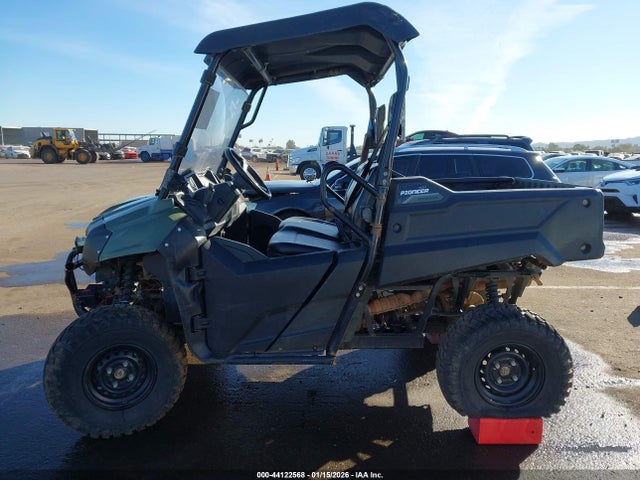 1HFVE0295M4701172 Honda Sxs700 M2
