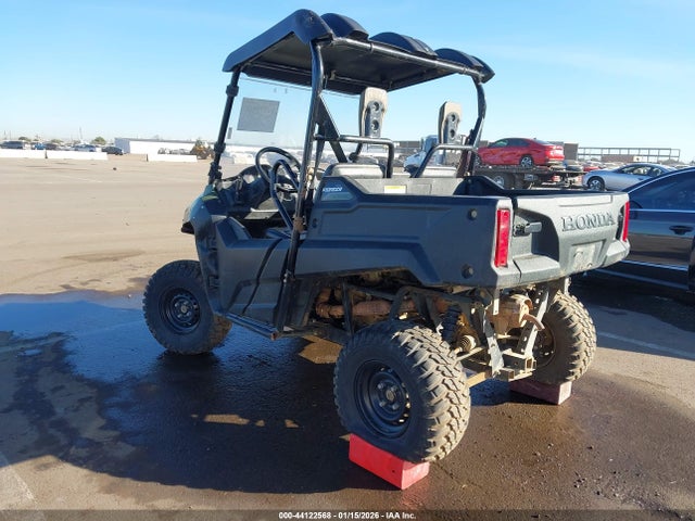 1HFVE0295M4701172 Honda Sxs700 M2