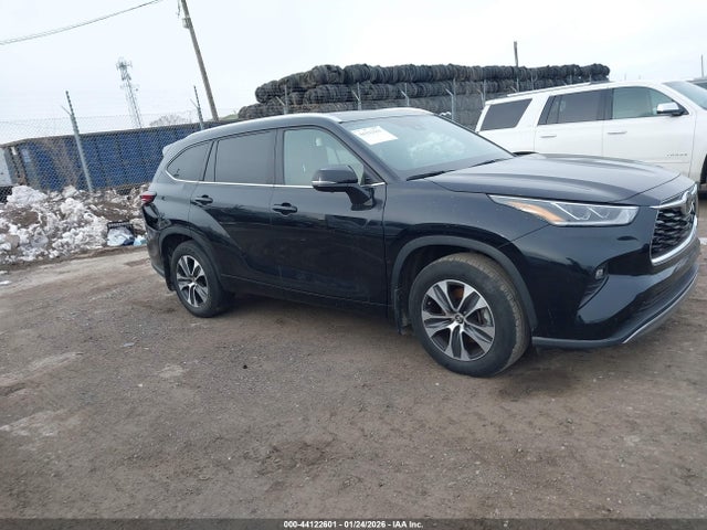 2024 TOYOTA HIGHLANDER 5TDKDRBH4RS561512