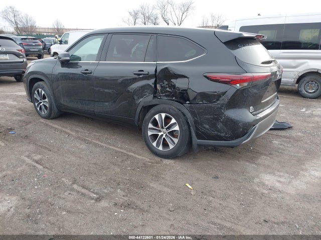 2024 TOYOTA HIGHLANDER 5TDKDRBH4RS561512 Photo 2