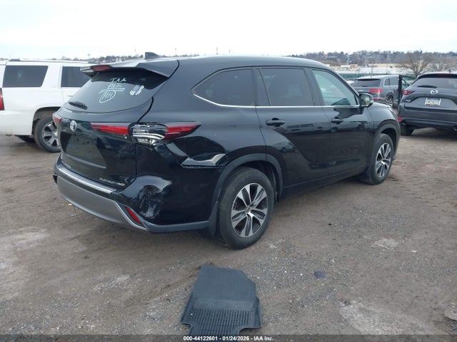 2024 TOYOTA HIGHLANDER 5TDKDRBH4RS561512 Photo 3