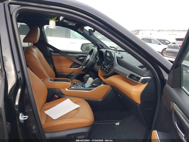 2024 TOYOTA HIGHLANDER 5TDKDRBH4RS561512 Photo 4