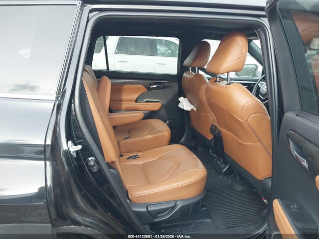 2024 TOYOTA HIGHLANDER 5TDKDRBH4RS561512 Photo 7