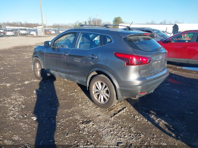 JN1BJ1CR7JW207394 Nissan Rogue Sport Sv