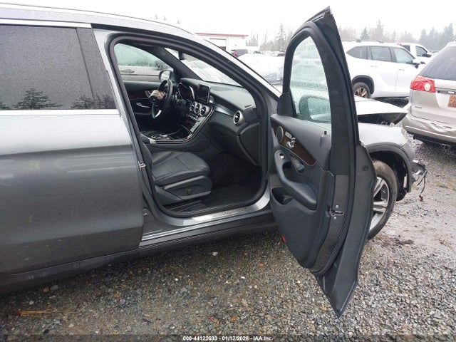 WDC0G4KB3HF158658 Mercedes-Benz Glc 300 4matic