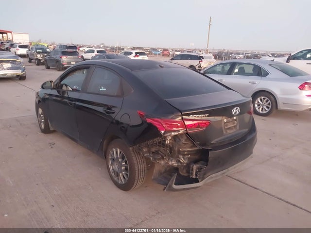 3KPC24A3XKE056786 Hyundai ACCENT SE