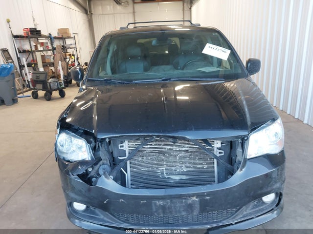 2C4RDGCG4KR683357 Dodge Grand Caravan Sxt