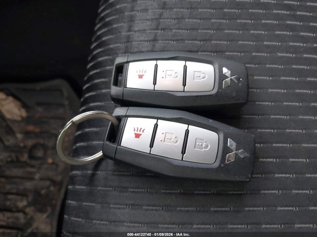 2022 MITSUBISHI OUTLANDER JA4J4TA88NZ050575 Photo 10