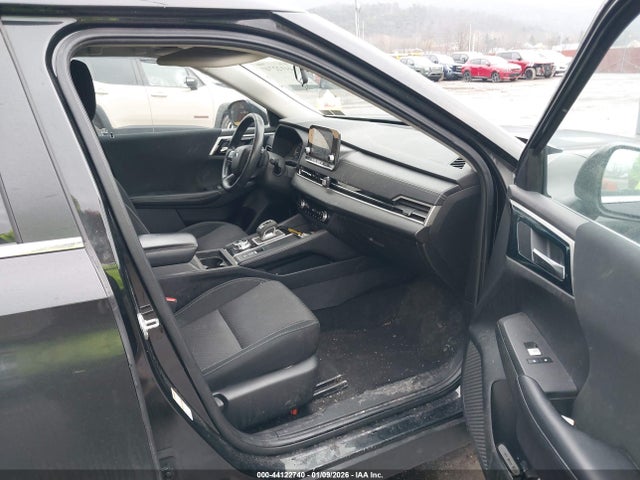 2022 MITSUBISHI OUTLANDER JA4J4TA88NZ050575 Photo 4