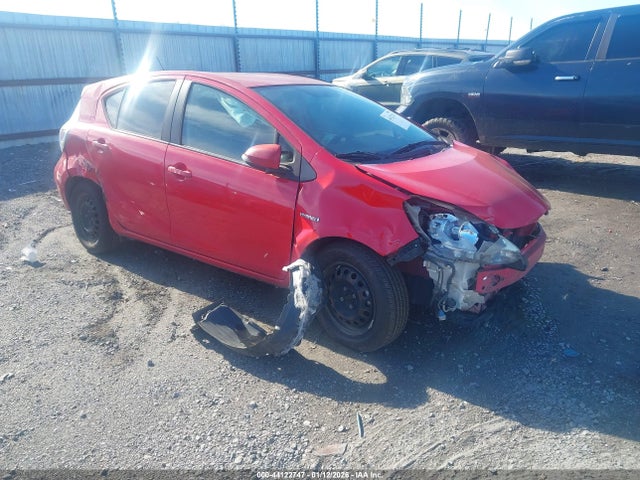 2013 TOYOTA PRIUS C JTDKDTB36D1032084