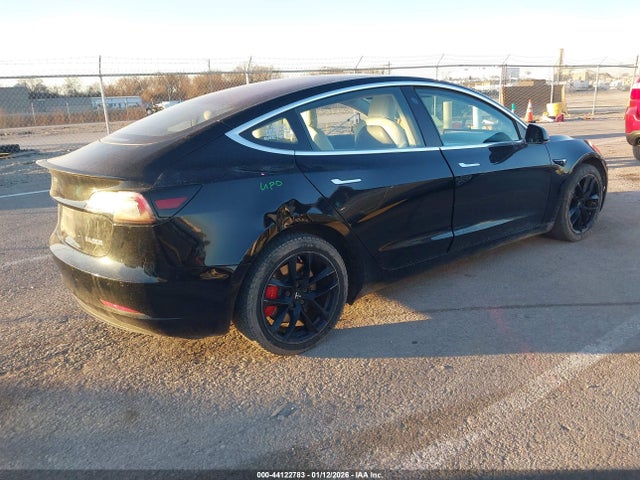 5YJ3E1EB9JF171041 Tesla Model 3 Long Range/performance