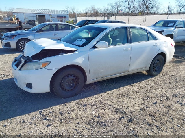 2011 TOYOTA CAMRY 4T1BF3EK7BU616756 Photo 1