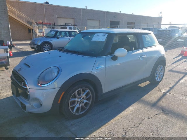 2015 MINI HARDTOP WMWXP7C57F2A33763 Photo 1