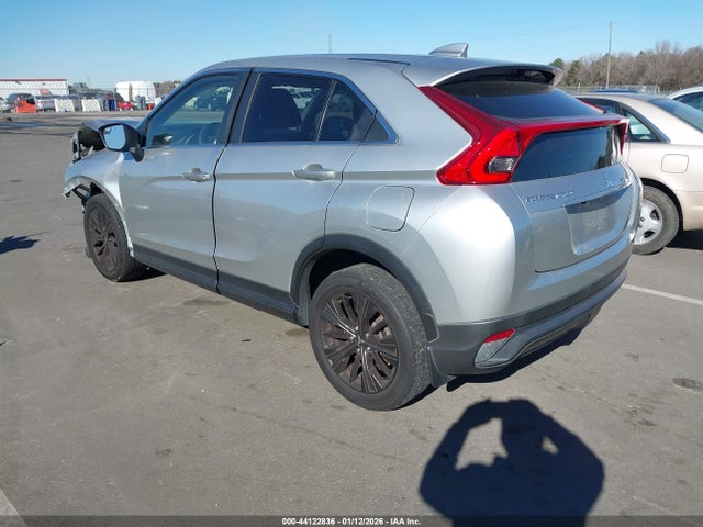 2020 MITSUBISHI ECLIPSE CROSS JA4AT4AA6LZ001903 Photo 2