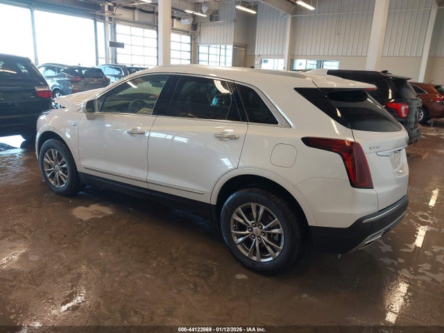 2020 CADILLAC XT5 1GYKNCRS2LZ214854 Photo 2