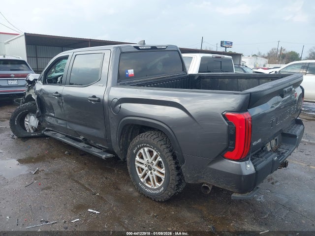 2024 TOYOTA TUNDRA 5TFLA5DB4RX132606 Photo 2