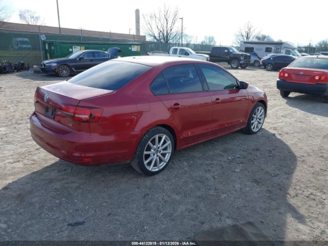 2018 VOLKSWAGEN JETTA 3VW2B7AJ4JM228209 Photo 3