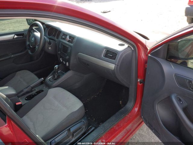 2018 VOLKSWAGEN JETTA 3VW2B7AJ4JM228209 Photo 4