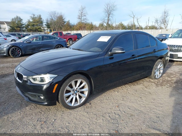 44122925 :رقم المزاد ، WBA8E5G56JNU48134 vin ، 2018 Bmw 320i Xdrive مزاد بيع