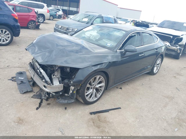 2022 AUDI A5 SPORTBACK WAUCBCF52NA030028 Photo 1