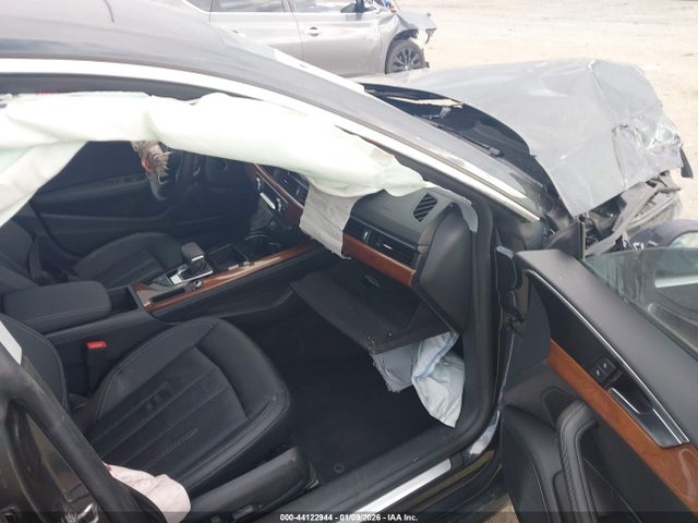2022 AUDI A5 SPORTBACK WAUCBCF52NA030028 Photo 4