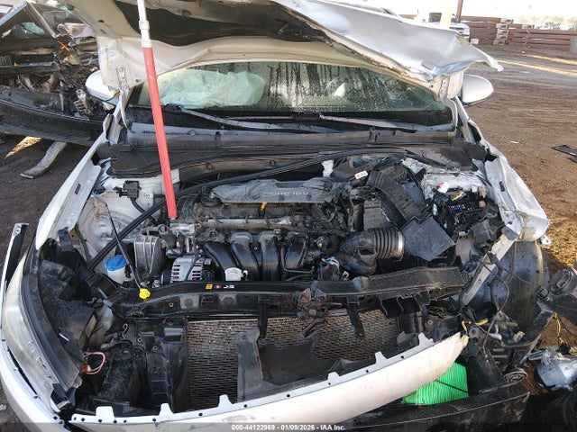 5NPD84LF4JH291625 Hyundai ELANTRA SEL