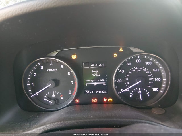 5NPD84LF4JH291625 Hyundai ELANTRA SEL