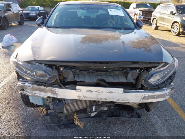 1HGCV1F12LA002675 Honda ACCORD LX