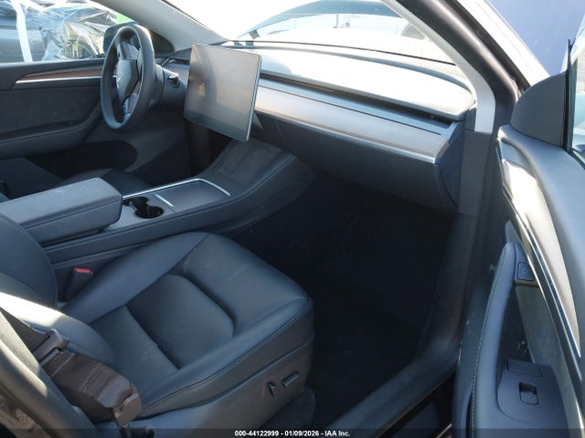 2023 TESLA MODEL Y 7SAYGDEE5PA106076 Photo 4