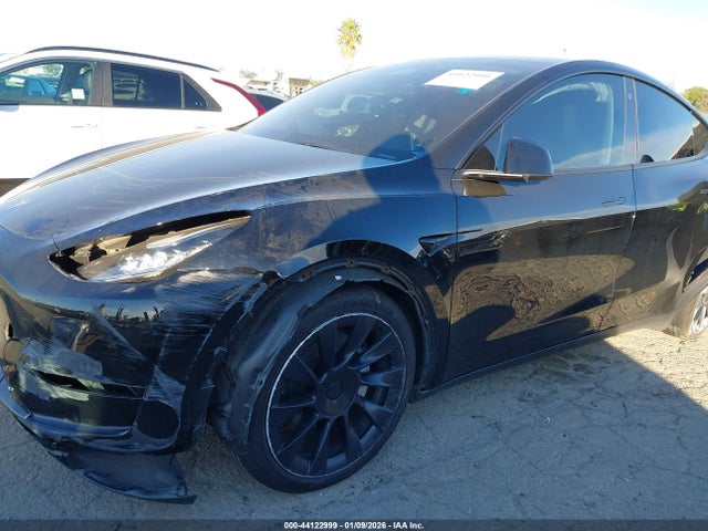 2023 TESLA MODEL Y 7SAYGDEE5PA106076 Photo 5