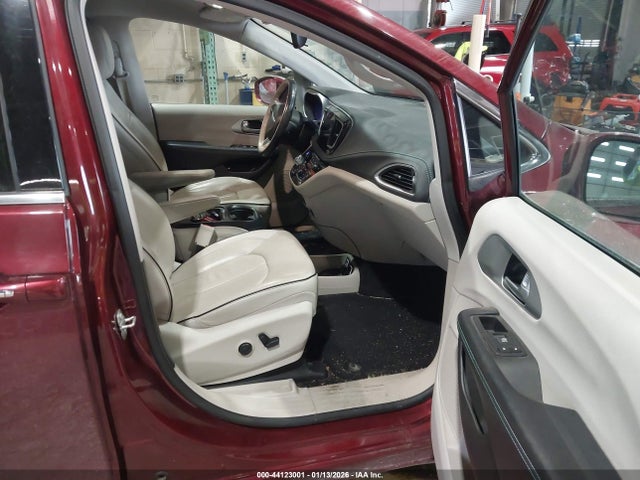 Chrysler Pacifica 2017 2C4RC1N79HR677138 Image 5