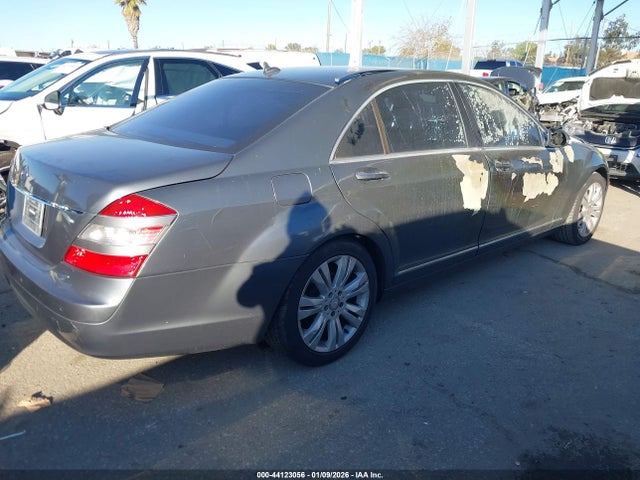 2009 MERCEDES-BENZ S 550 WDDNG71X89A274632 Photo 3