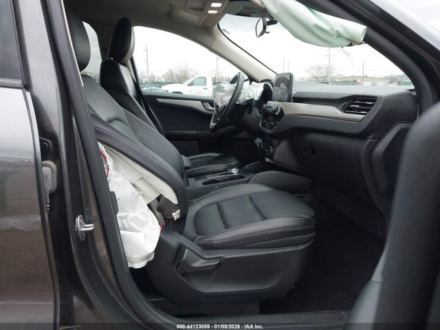 1FMCU9H65LUB81586 Ford ESCAPE SEL