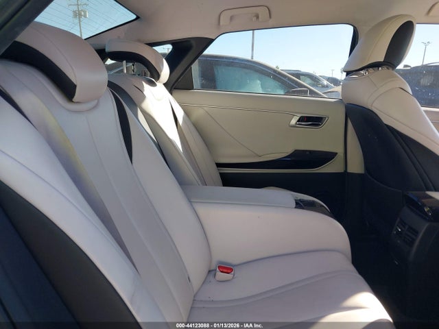 Toyota Mirai 2017 JTDBVRBD9HA002902 Image 8