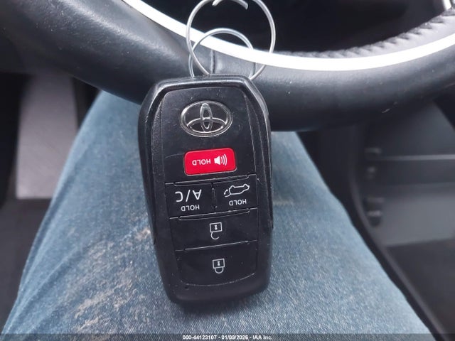 2024 TOYOTA BZ4X JTMABACA1RA060949 Photo 10