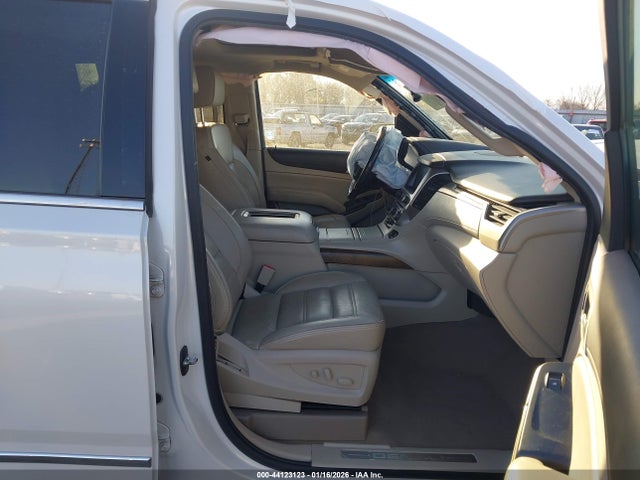 Продаж на аукціоні авто 2019 Gmc Yukon Xl Denali, vin: 1GKS1HKJ0KR178102, номер лоту: 44123123