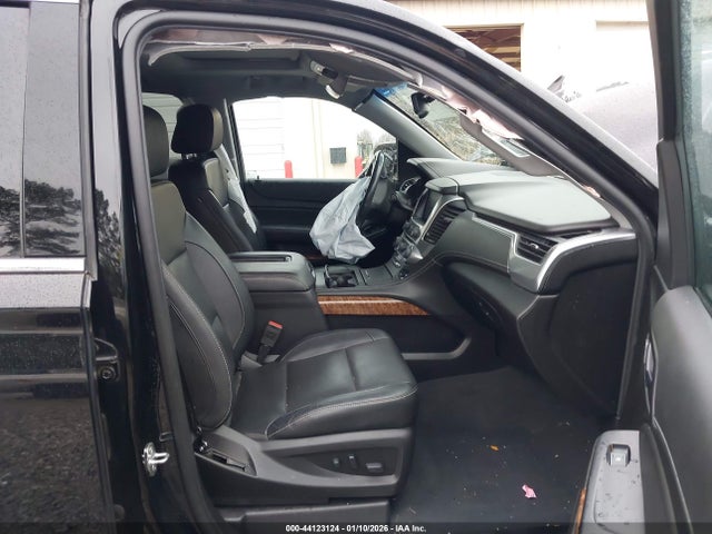 1GNSCJKC7KR132353 Chevrolet Suburban Premier