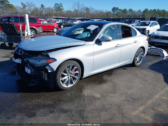 2023 ALFA ROMEO GIULIA ZARFAMAN5P7671308 Photo 1