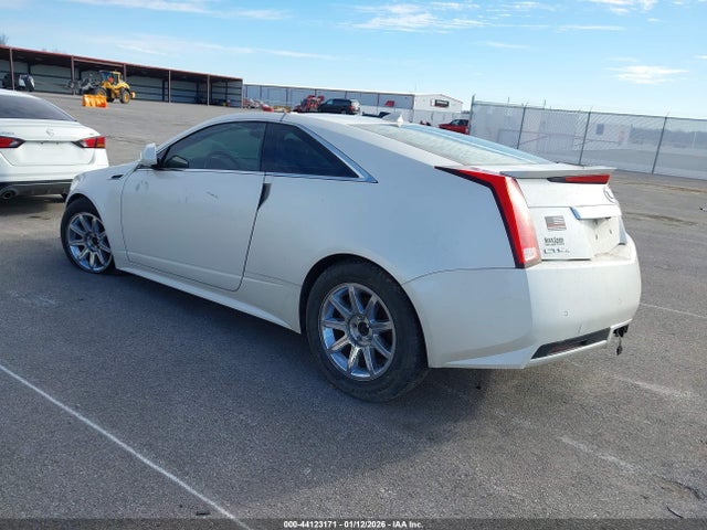2011 CADILLAC CTS 1G6DS1ED7B0134295 Photo 2