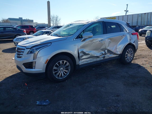 2019 CADILLAC XT5 1GYKNDRS9KZ241540 Photo 1