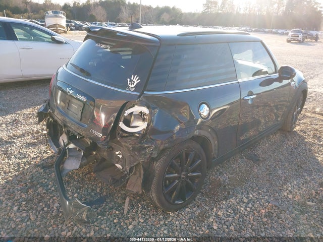 2018 MINI HARDTOP WMWXP7C56J2A46979 Photo 3