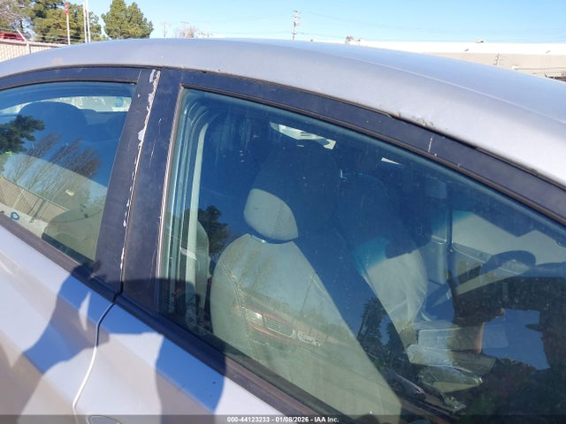 5NPDH4AE8EH496574 Hyundai ELANTRA SE