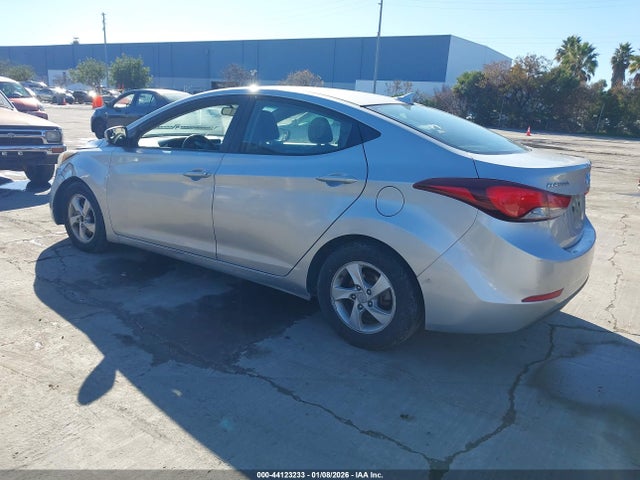 5NPDH4AE8EH496574 Hyundai ELANTRA SE