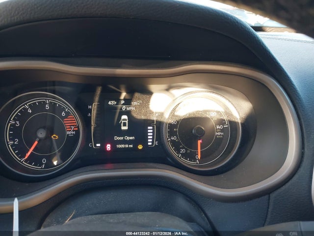 1C4PJLCB8HW508476 Jeep Cherokee Latitude Fwd