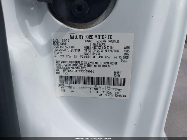 44123250 :رقم المزاد ، 1FT8X3DT0FED59980 vin ، 2015 Ford F-350 Xl مزاد بيع