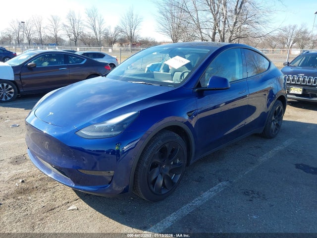 2022 TESLA MODEL Y 7SAYGDEE6NA019607 Photo 1