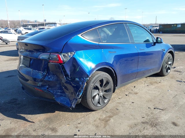 2022 TESLA MODEL Y 7SAYGDEE6NA019607 Photo 3